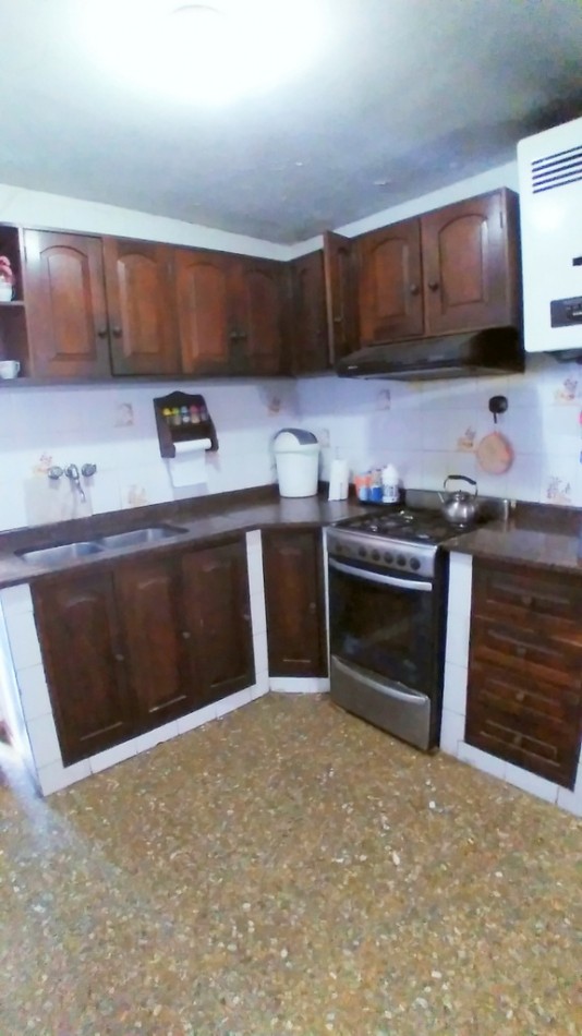 Casa con Piscina y Oficina en Venta - Zona Tribunales