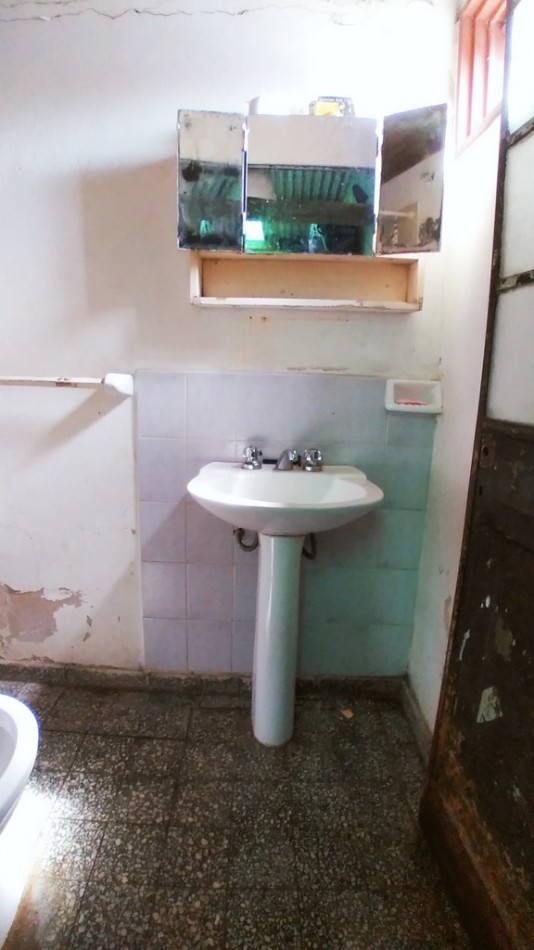 Casa con Piscina y Oficina en Venta - Zona Tribunales