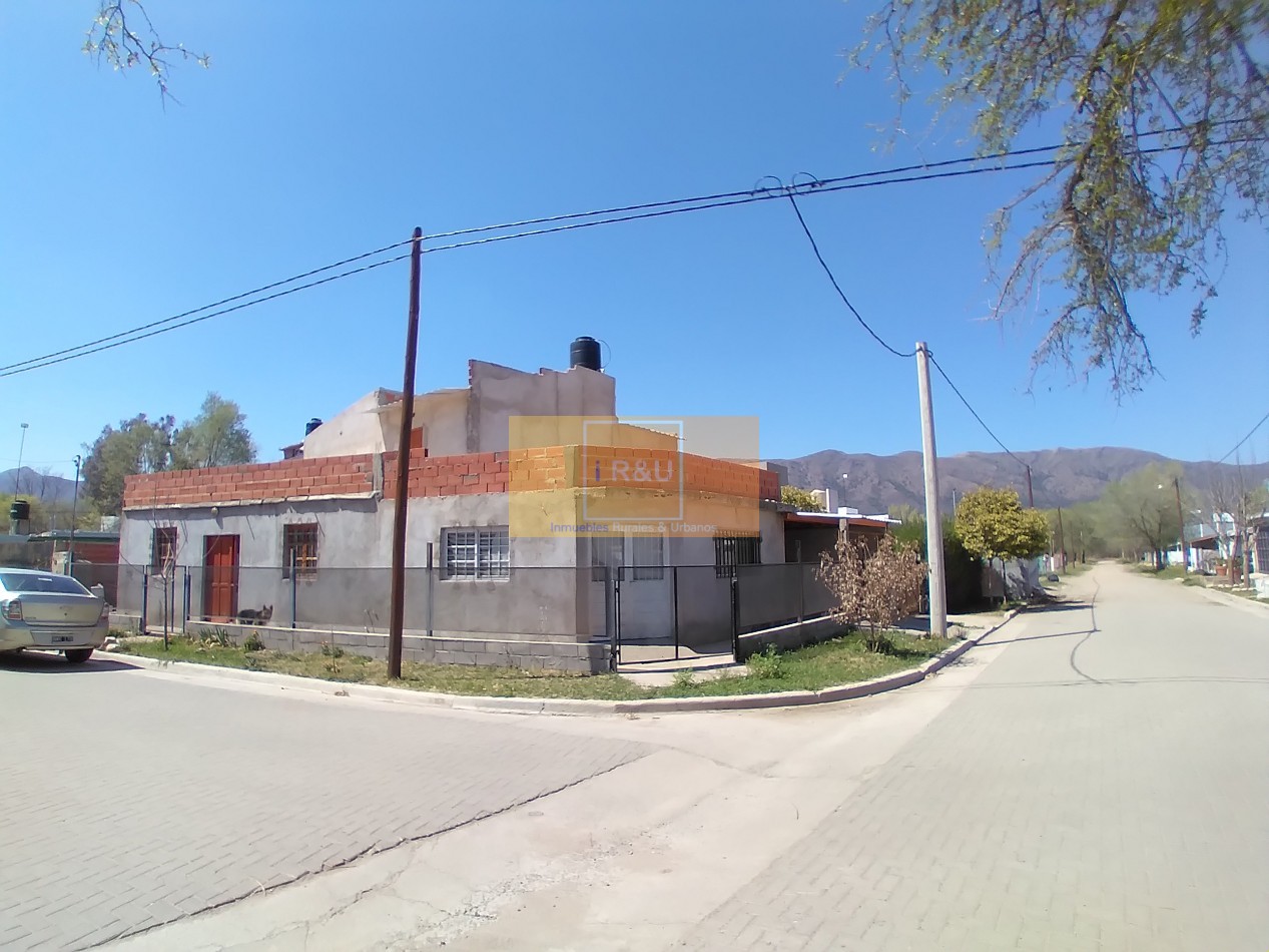 Casa en Venta+local en Cordoba: Localidad Santa Maria de Punilla